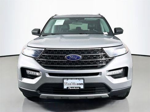 Used 2023 Ford Explorer XLT w/ Equipment Group 202A image 2