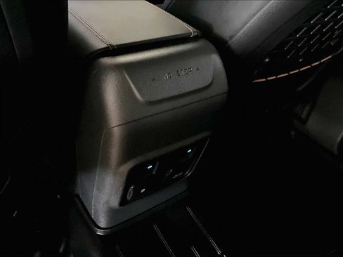 Used 2024 Ford Bronco Badlands image 29