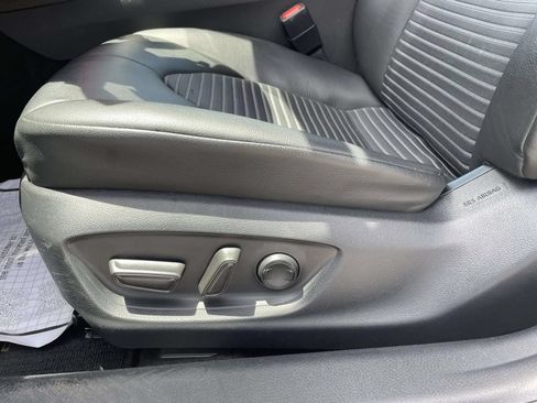 Used 2024 Toyota Camry SE w/ Cold Weather Package AWD/4WD image 9