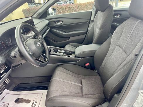 Used 2023 Honda Accord Sport image 10