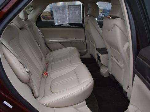 Used 2016 Lincoln MKZ Hybrid image 38