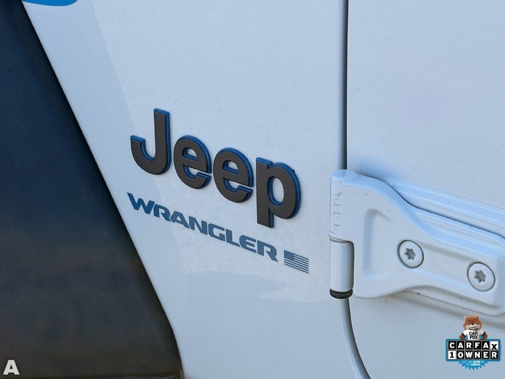 Used 2023 Jeep Wrangler Unlimited Rubicon 4xe AWD/4WD image 7