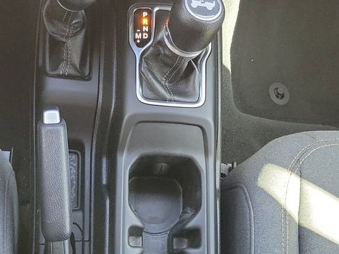 Used 2024 Jeep Wrangler Sport S image 20