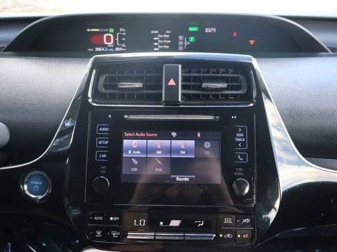 Used 2016 Toyota Prius Two FWD image 33