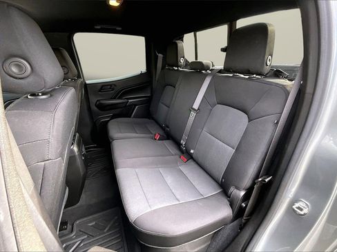 Used 2023 Chevrolet Colorado Trail Boss w/ Technology Package image 21