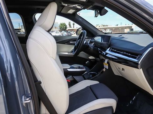 Used 2026 BMW X2 xDrive28i w/ M Sport Package AWD/4WD image 17
