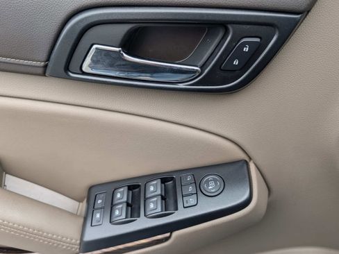 Used 2020 GMC Yukon XL SLT image 21