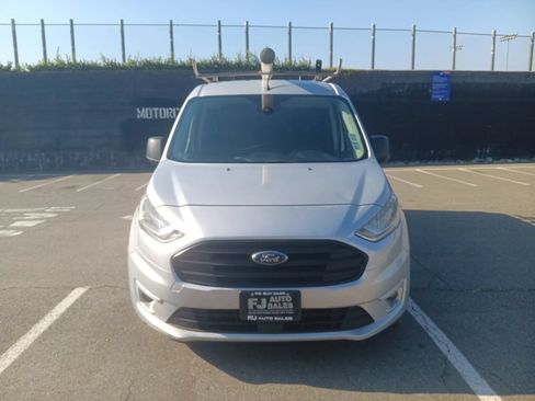 Used 2019 Ford Transit Connect XLT FWD image 2