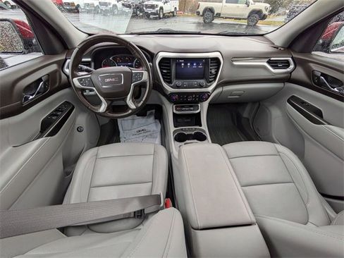 Used 2020 GMC Acadia SLT w/ LPO, Floor Liner Package image 33