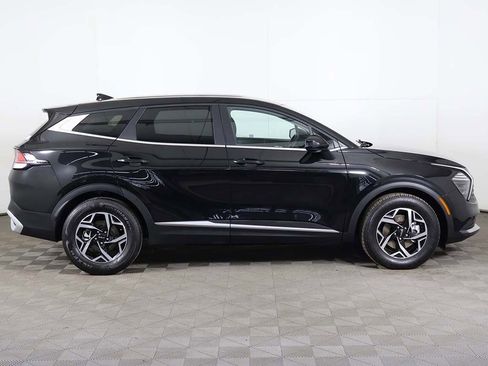 Used 2024 Kia Sportage LX image 16