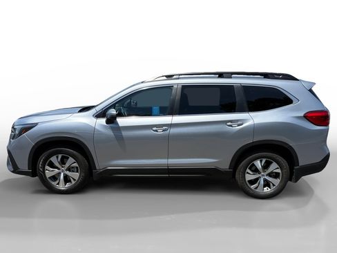 Used 2023 Subaru Ascent Premium w/ Convenience Package AWD/4WD image 2
