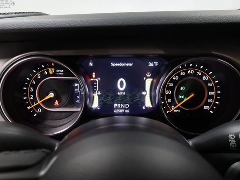 Used 2021 Jeep Wrangler Unlimited Sport image 39