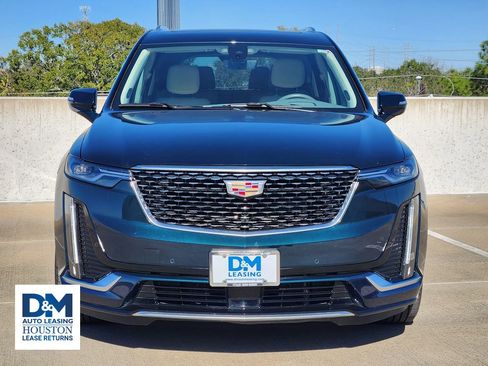 Used 2024 Cadillac XT6 Premium Luxury w/ Technology Package image 2