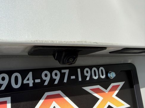 Used 2016 Cadillac Escalade ESV Platinum image 16