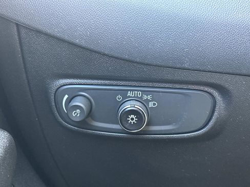 Certified 2024 Chevrolet Equinox LT w/ LPO, Floor Liner Package image 25