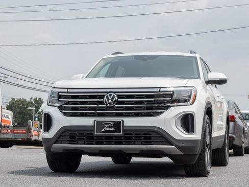 Used 2024 Volkswagen Atlas SE image 5