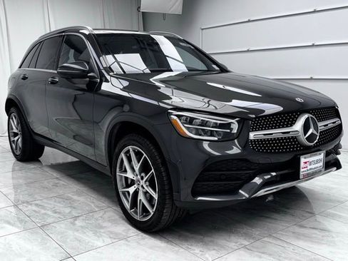 Used 2022 Mercedes-Benz GLC 300 GLC 300 image 2