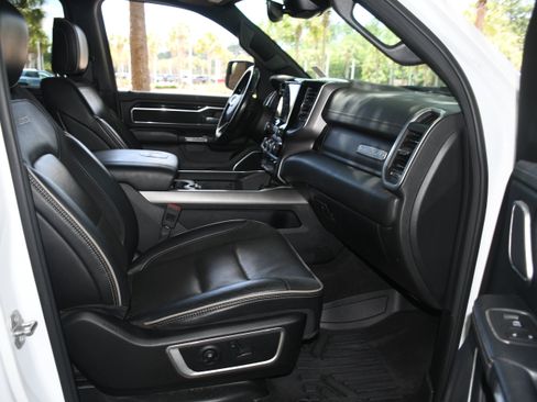 Used 2021 RAM 1500 Laramie AWD/4WD image 21