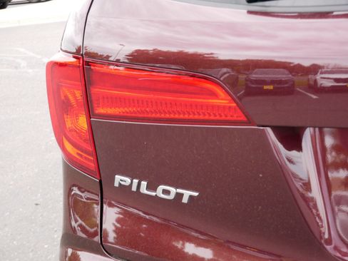 Used 2016 Honda Pilot EX-L image 17