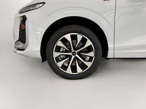 Used 2026 Audi Q3 quattro 2.0T AWD/4WD image 23