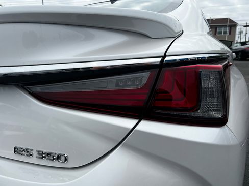 Used 2021 Lexus ES 350 w/ Premium Package image 27