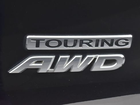 Used 2017 Honda Pilot Touring image 39