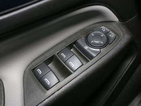 Used 2024 Chevrolet Equinox LS w/ Midnight Edition AWD/4WD image 32