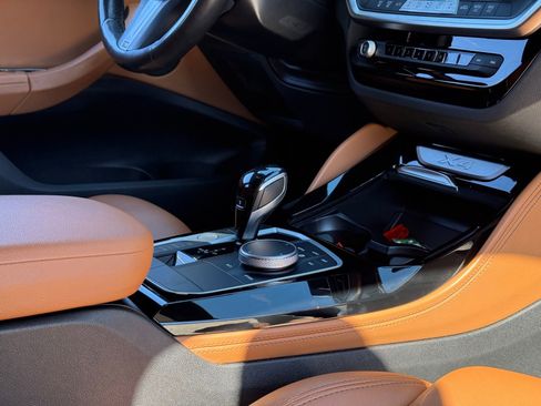 Used 2022 BMW X4 xDrive30i w/ M Sport Package 2 image 17