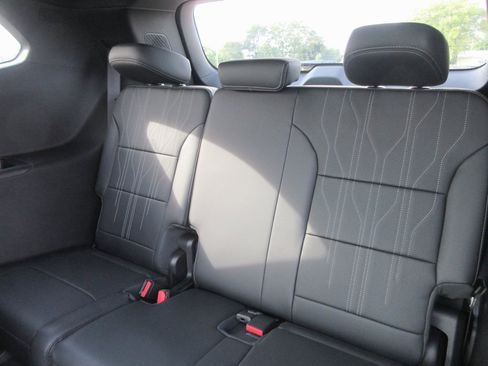 New 2026 Buick Enclave Avenir w/ Super Cruise Package image 15