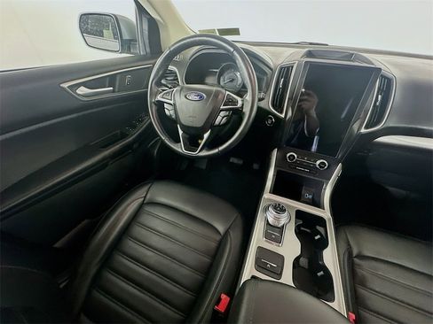 Used 2024 Ford Edge SEL image 9