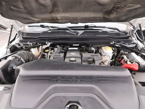 Used 2019 RAM 2500 Laramie image 26