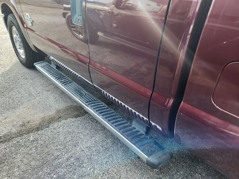 Used 2011 Ford F250 XLT w/ XLT Premium Pkg image 8