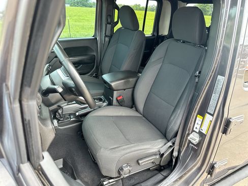 Used 2020 Jeep Gladiator Sport w/ Quick Order Package 24S AWD/4WD image 11