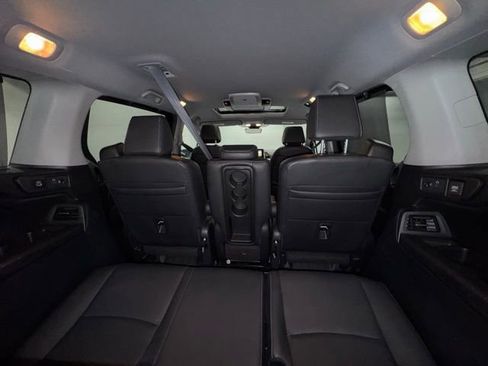 Used 2022 Honda Odyssey Touring image 12