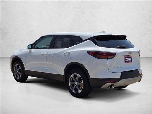 Used 2025 Chevrolet Blazer LT AWD/4WD image 8