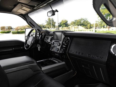 Used 2014 Ford F250 Platinum w/ FX4 Off-Road Package image 12