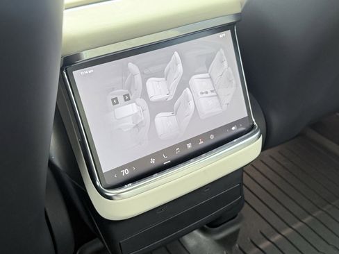 Used 2023 Tesla Model X AWD/4WD image 65