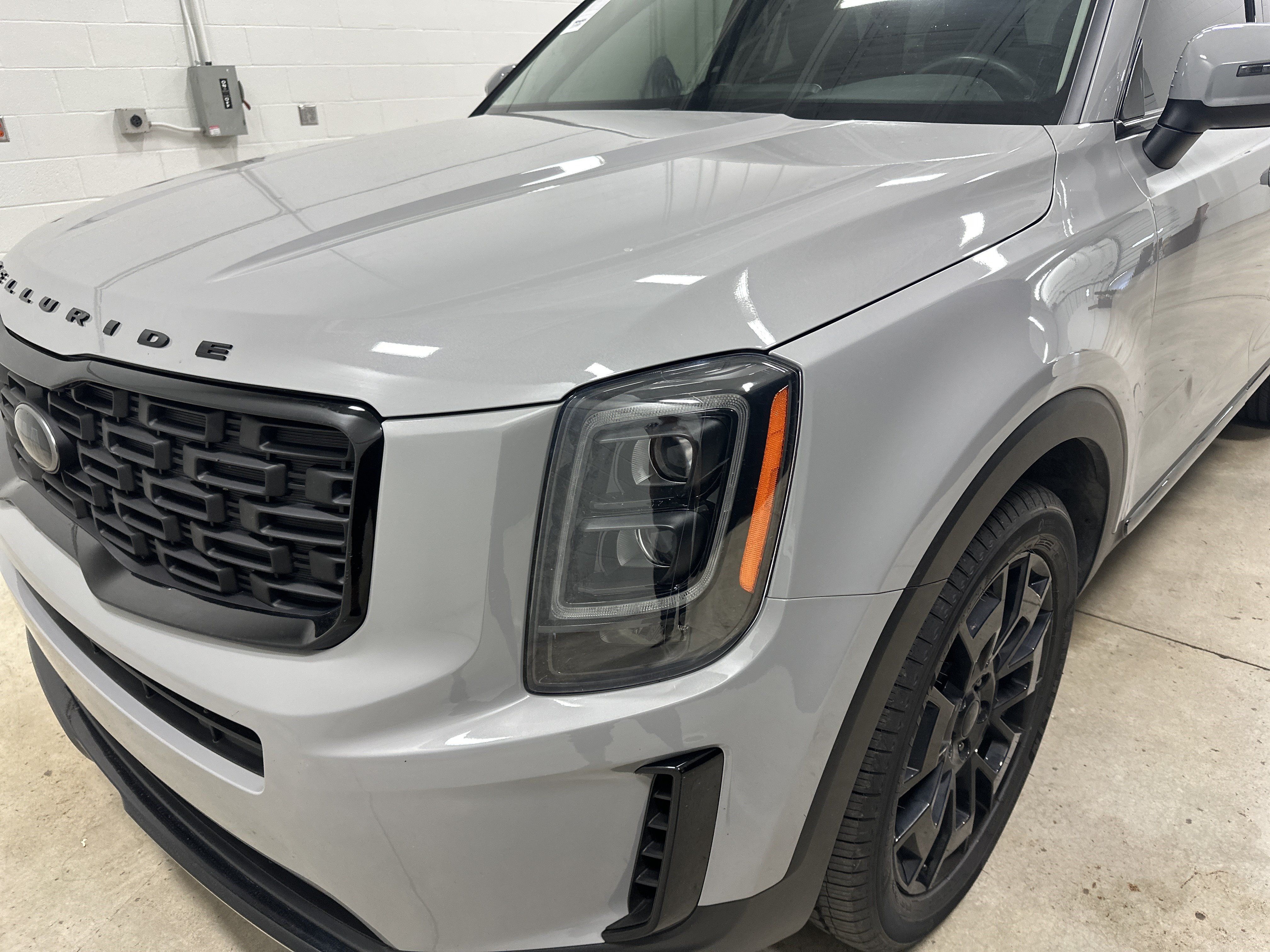 Used 2021 Kia Telluride EX w/ EX Premium Package AWD/4WD image 7