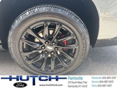 Used 2024 Cadillac Escalade Sport Platinum w/ LPO, ONYX Package AWD/4WD image 18