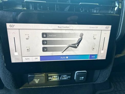 Used 2023 Jeep Grand Wagoneer Series III w/ Rear Seat Video Group 1 AWD/4WD image 21