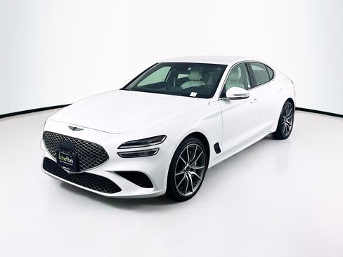 Used 2024 Genesis G70 2.5T image 3