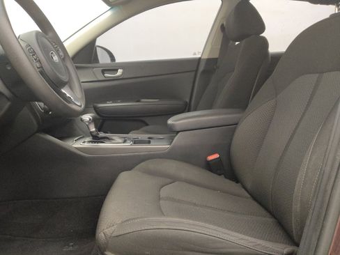 Used 2017 Kia Optima LX image 17