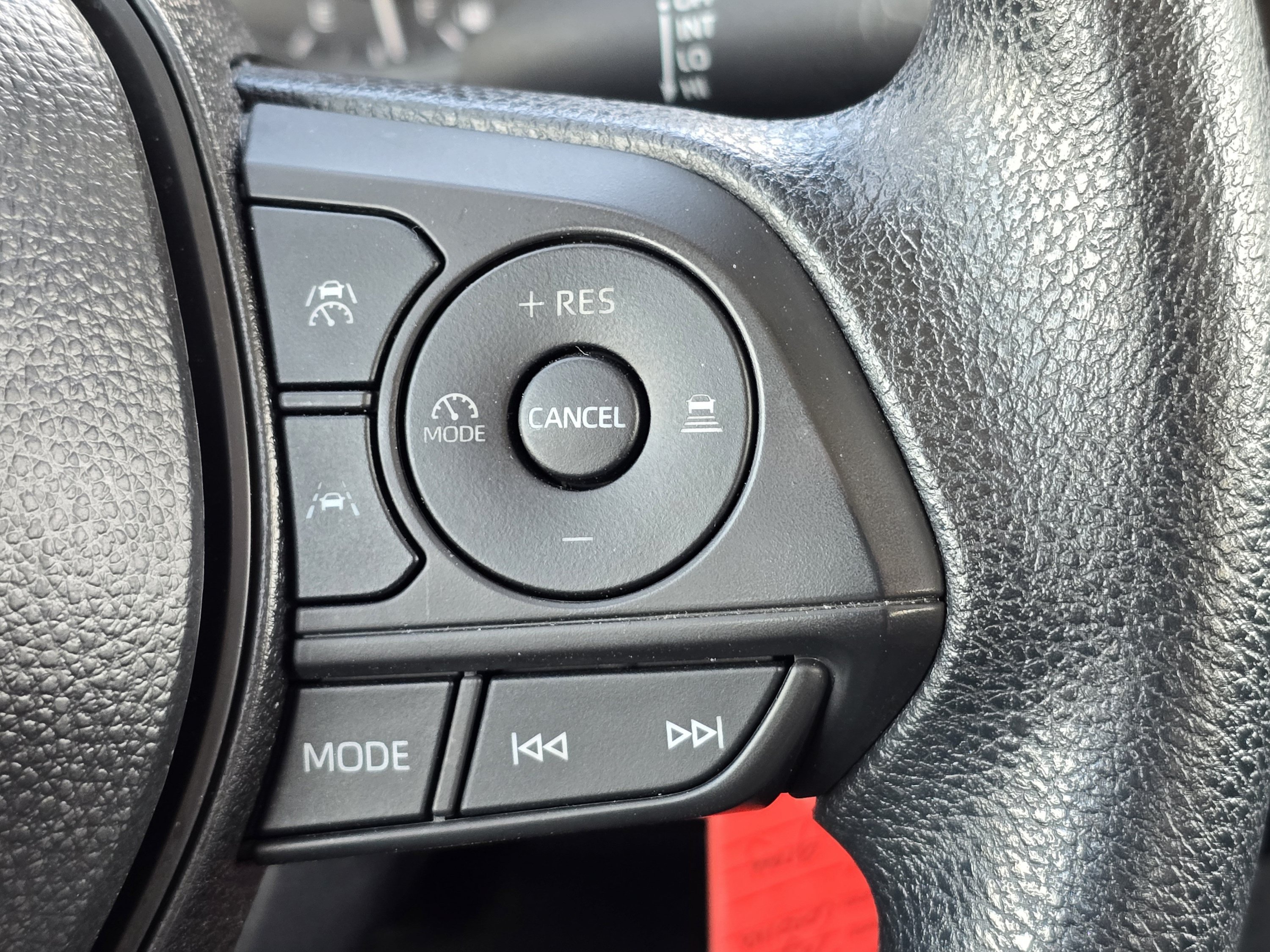 Used 2025 Toyota Corolla LE FWD image 14