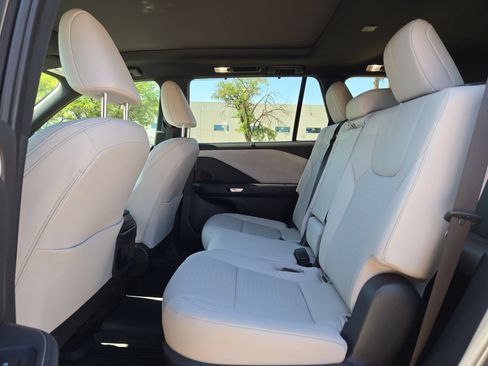 Certified 2025 Lexus TX 350 AWD w/ Technology Package image 13
