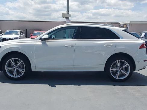 Certified 2023 Audi Q8 Premium w/ Convenience Package AWD/4WD image 3