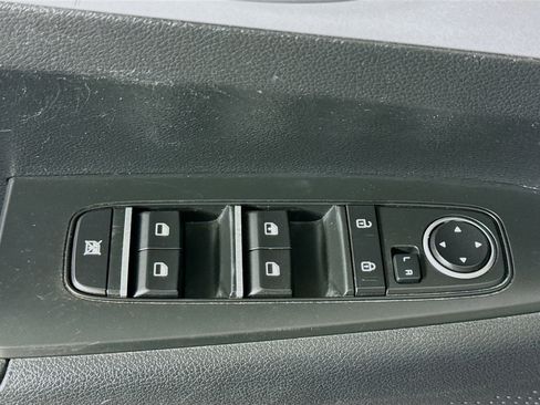 Used 2024 Kia Forte LXS image 23