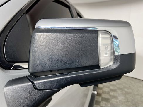 Used 2021 Chevrolet Silverado 1500 LTZ RWD image 13