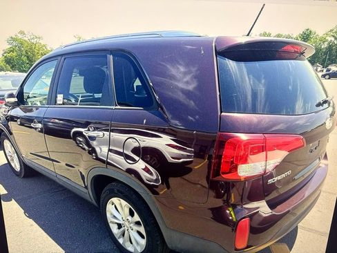 Used 2014 Kia Sorento EX w/ EX V6 Touring Package AWD/4WD image 2