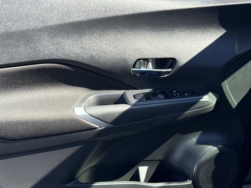 Certified 2024 Nissan Kicks SV image 18