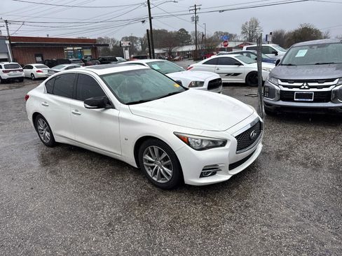 Used 2015 INFINITI Q50 Premium image 2